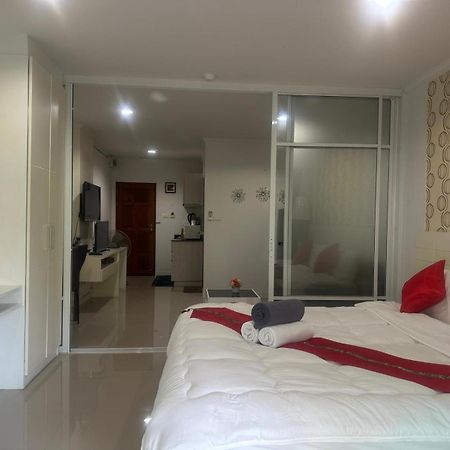 Baan Klang Condo In Central HHQ Exteriér fotografie