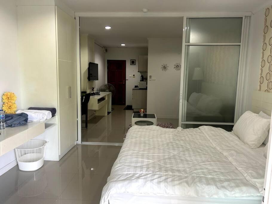 Baan Klang Condo In Central HHQ Exteriér fotografie