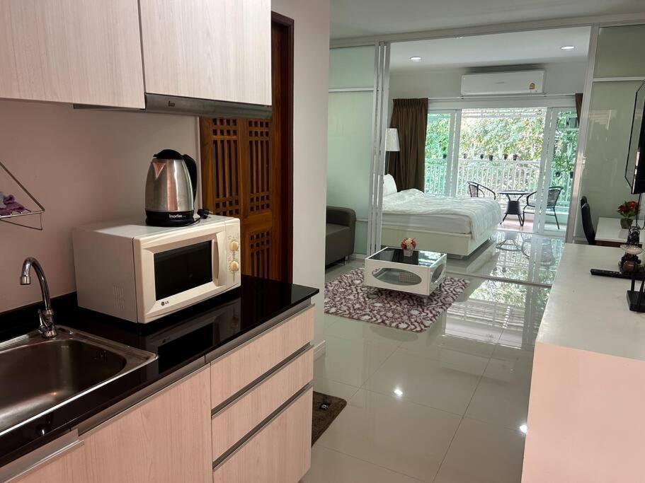 Baan Klang Condo In Central HHQ Exteriér fotografie